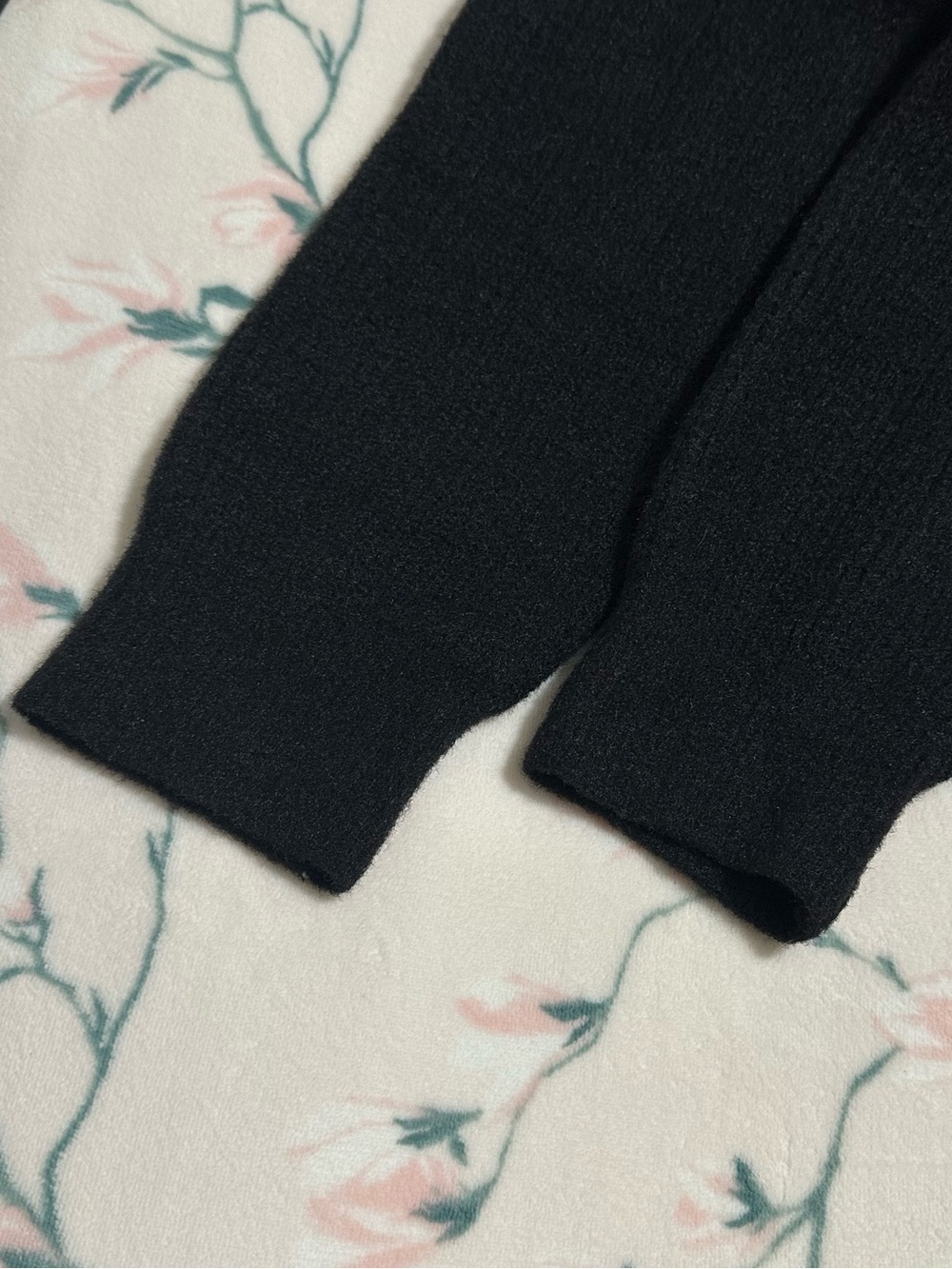 NWOT American Eagle Oversized Button-Front Knit Cardigan - Picture 8 of 12